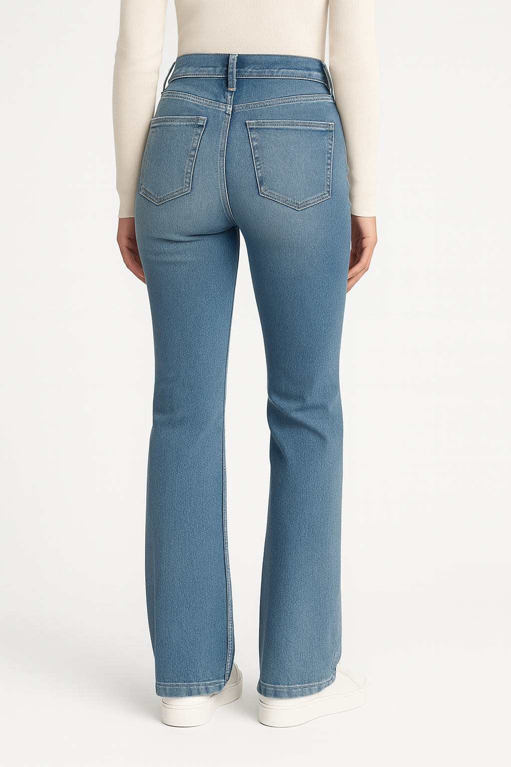 Damesjeans met licht uitlopende pijpen